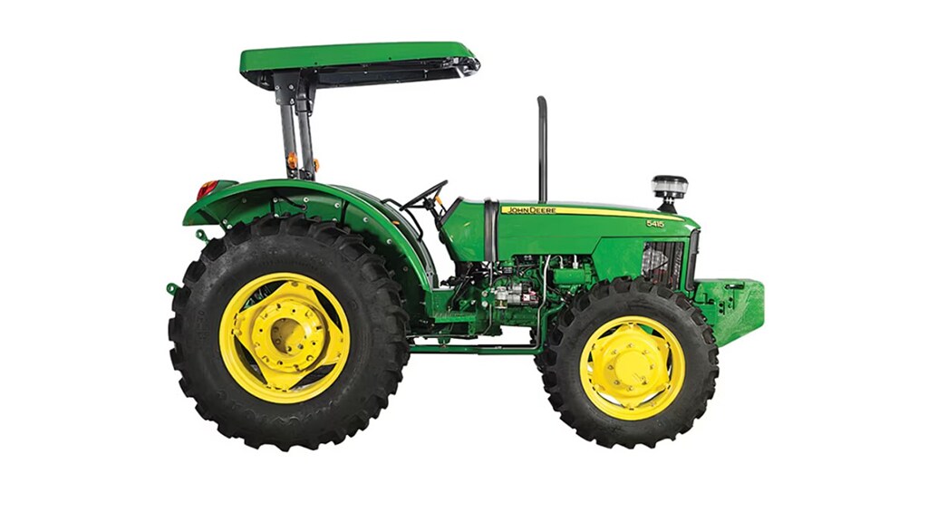 Tractor 5415 con fondo blanco.