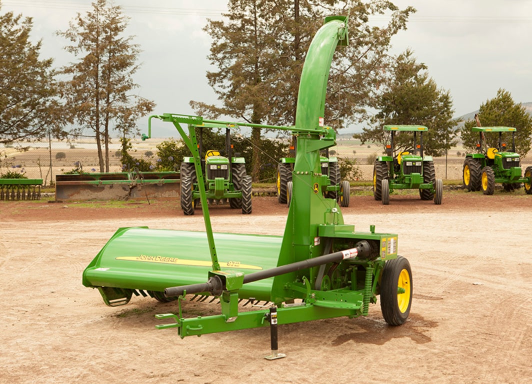 Picadora de forraje 972 en el campo.