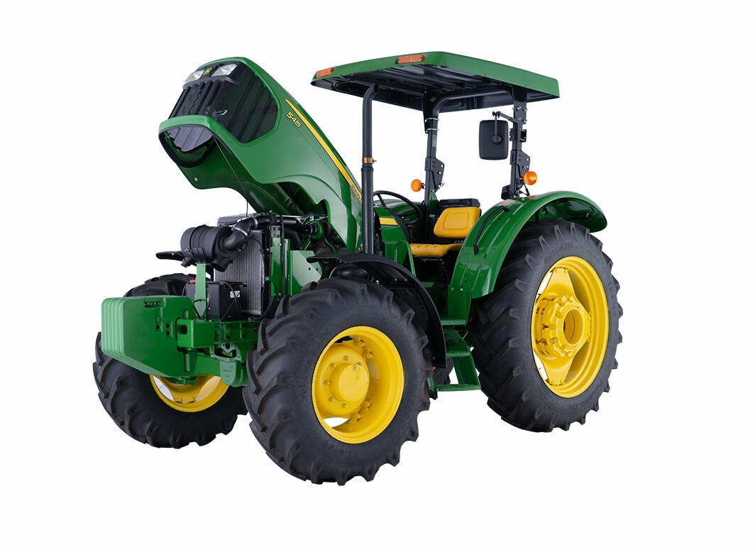 Tractor 5415, parte delantera izquierda de frente con el capó abierto sobre fondo blanco
