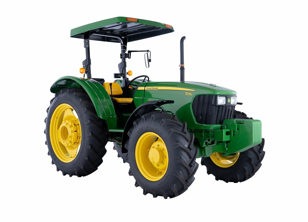 Tractor John Deere 5715 verdeestación abierta y llantas amarillas, mostrado en ángulo frontal lateral derecho